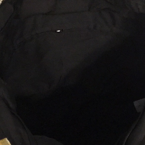 SOLD FLASH SALE SHADES OF COLOR WOVEN TOTE BAG - Picture 3 of 6